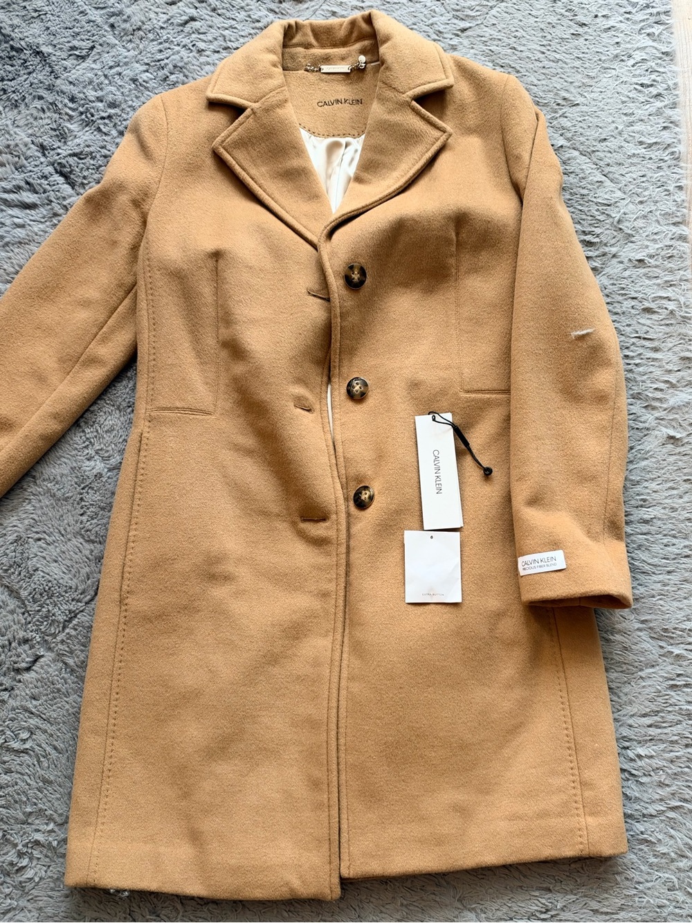 Calvin Klein Women's Camel Wool-Blend Single-Breasted Coat. Size 4